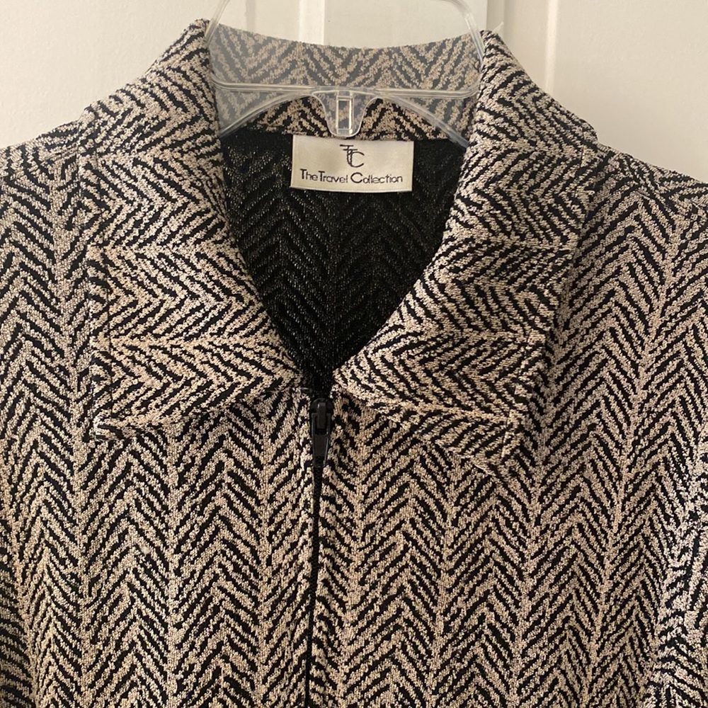TTC- The Travel Collection front zip jacket - Picture 5 of 6